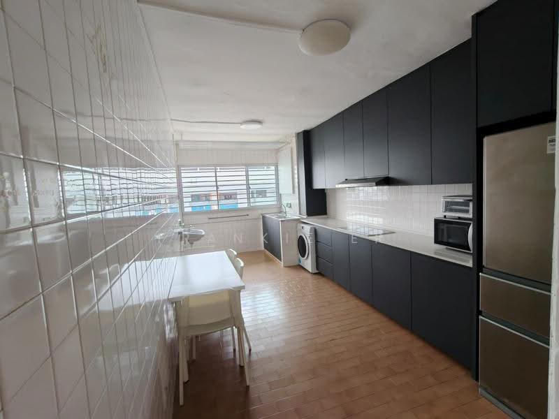 224 Serangoon Avenue 4, 224 Serangoon Avenue 4, Hougang / Punggol / Sengkang, 3 Bedrooms, 980 sqft, HDB Flat For Sale, by Frankie Er, 500298389 - Kitchen - PropertyGuru.com.sg