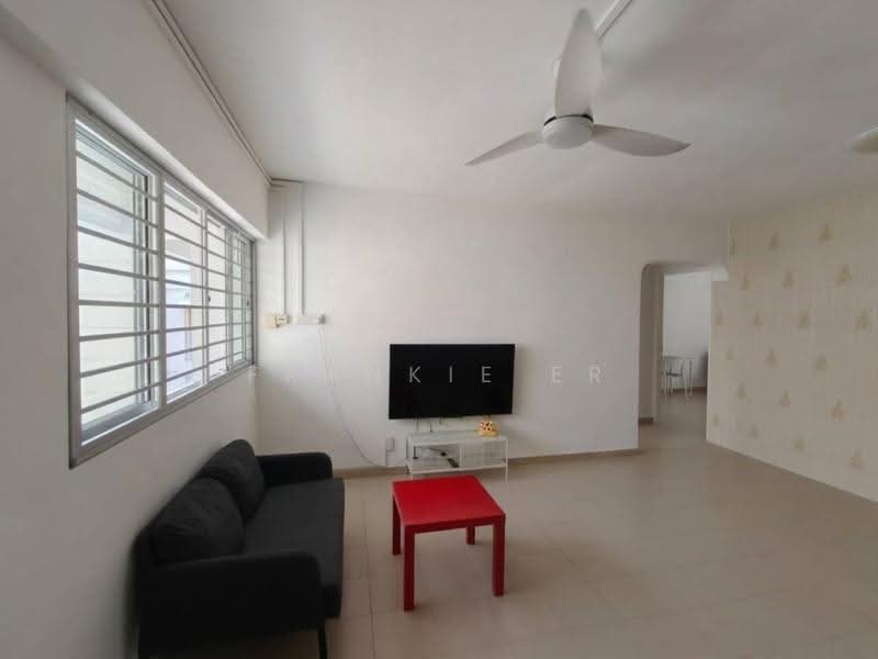 224 Serangoon Avenue 4, 224 Serangoon Avenue 4, Hougang / Punggol / Sengkang, 3 Bedrooms, 980 sqft, HDB Flat For Sale, by Frankie Er, 500298389 - Living Room - PropertyGuru.com.sg