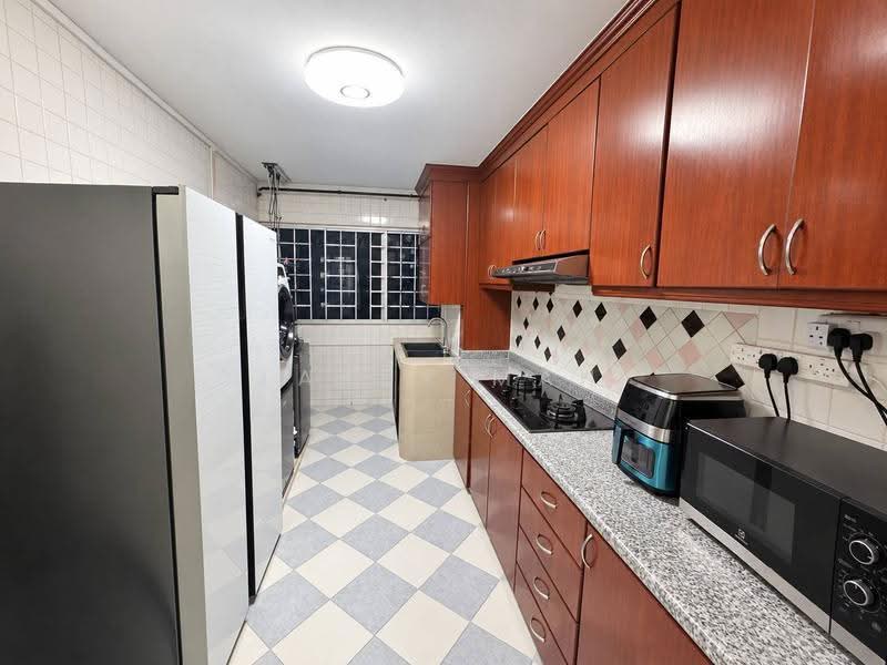 325 Bukit Batok Street 33, 325 Bukit Batok Street 33, Dairy Farm / Bukit Panjang / Choa Chu Kang, 3 Bedrooms, 904 sqft, HDB Flat For Rent, by Larry Mah, 500298402 - Kitchen - PropertyGuru.com.sg