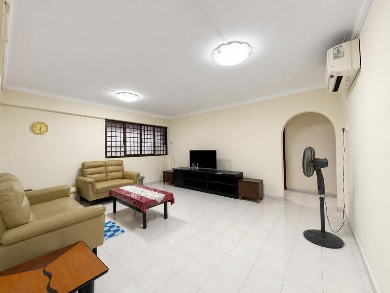 108 Jurong East Street 13, 108 Jurong East Street 13, Boon Lay / Jurong / Tuas, 3 Bedrooms, 1,001 sqft, HDB Flat For Rent, by Vivian Toh, 500298435 - Living Room - PropertyGuru.com.sg