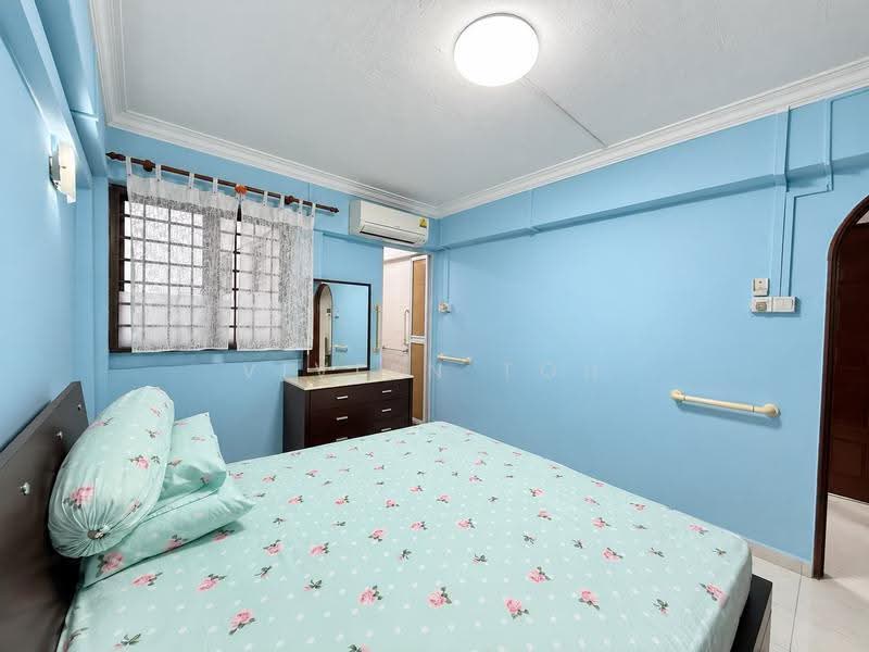 108 Jurong East Street 13, 108 Jurong East Street 13, Boon Lay / Jurong / Tuas, 3 Bedrooms, 1,001 sqft, HDB Flat For Rent, by Vivian Toh, 500298435 - Bedroom - PropertyGuru.com.sg