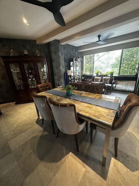 Jervois View, 21 Jervois Road, Tanglin / Holland / Bukit Timah, 3 Bedrooms, 2,475 sqft, Apartment For Sale, by Haresh Malaney, 500298462 - Dining Room - PropertyGuru.com.sg