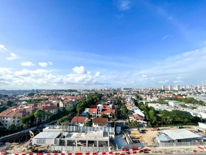 Laguna Park, 5000A Marine Parade Road, East Coast / Marine Parade, 3 Bedrooms, 1,453 sqft, Apartment For Sale, by Vernon Low, 500298577 - PropertyGuru.com.sg