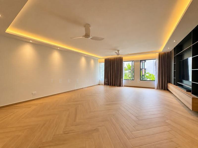 Chapel Lodge, 43A Lorong Stangee, East Coast / Marine Parade, 3 Bedrooms, 1,528 sqft, Condominium For Rent, by Terence Tee (郑志翔), 500298594 - Living Room - PropertyGuru.com.sg