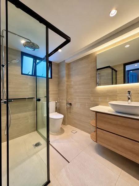 Chapel Lodge, 43A Lorong Stangee, East Coast / Marine Parade, 3 Bedrooms, 1,528 sqft, Condominium For Rent, by Terence Tee (郑志翔), 500298594 - Bathroom - PropertyGuru.com.sg