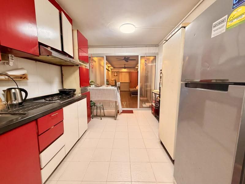 102 Bedok Reservoir Road, 102 Bedok Reservoir Road, Bedok / Upper East Coast, 2 Bedrooms, 721 sqft, HDB Flat For Sale, by Jimmy Ng, 500298603 - Kitchen - PropertyGuru.com.sg