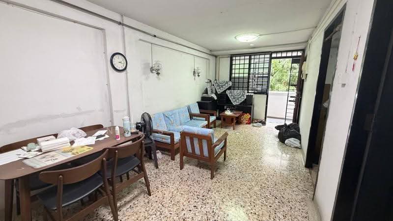 2 Ghim Moh Road, 2 Ghim Moh Road, Tanglin / Holland / Bukit Timah, 2 Bedrooms, 700 sqft, HDB Flat For Sale, by Nelson Ang, 500298610 - Living Room - PropertyGuru.com.sg