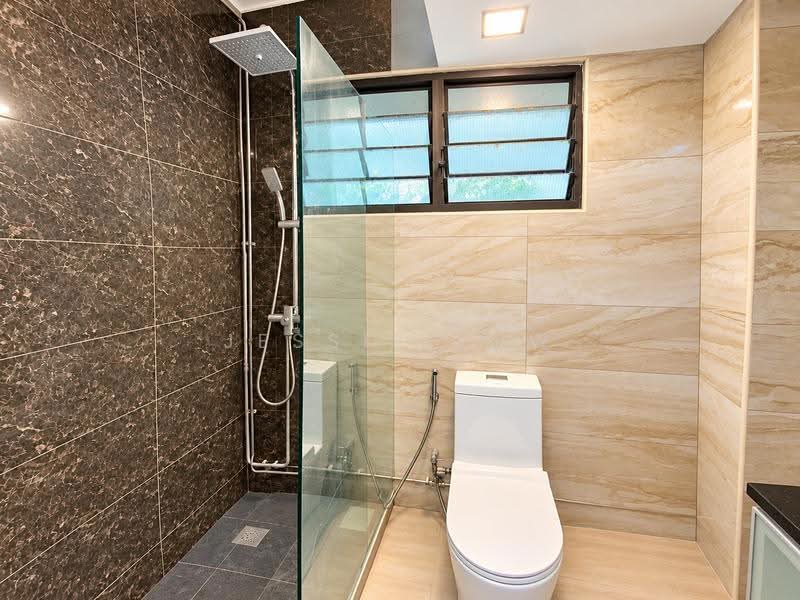 893 Tampines Avenue 8, 893 Tampines Avenue 8, Pasir Ris / Tampines, 3 Bedrooms, 1,549 sqft, HDB Flat For Sale, by Jessie Low, 500298627 - Bathroom - PropertyGuru.com.sg