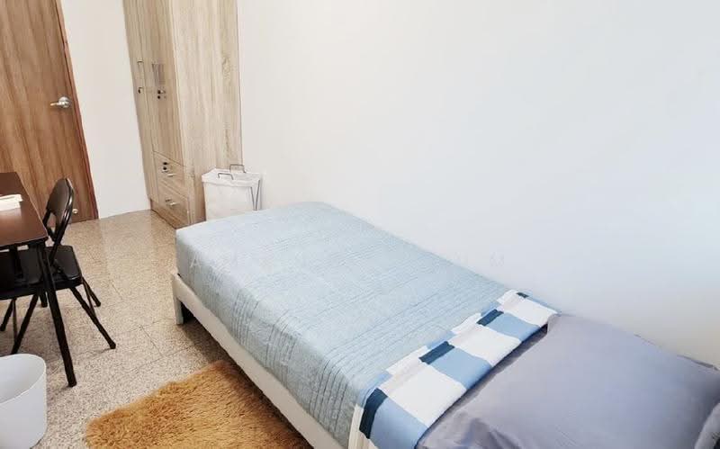 Queens, 10 Stirling Road, Alexandra / Commonwealth, Room Rental, 80 sqft, Condominium For Rent, by Amanda Kum, 500298635 - Bedroom - PropertyGuru.com.sg