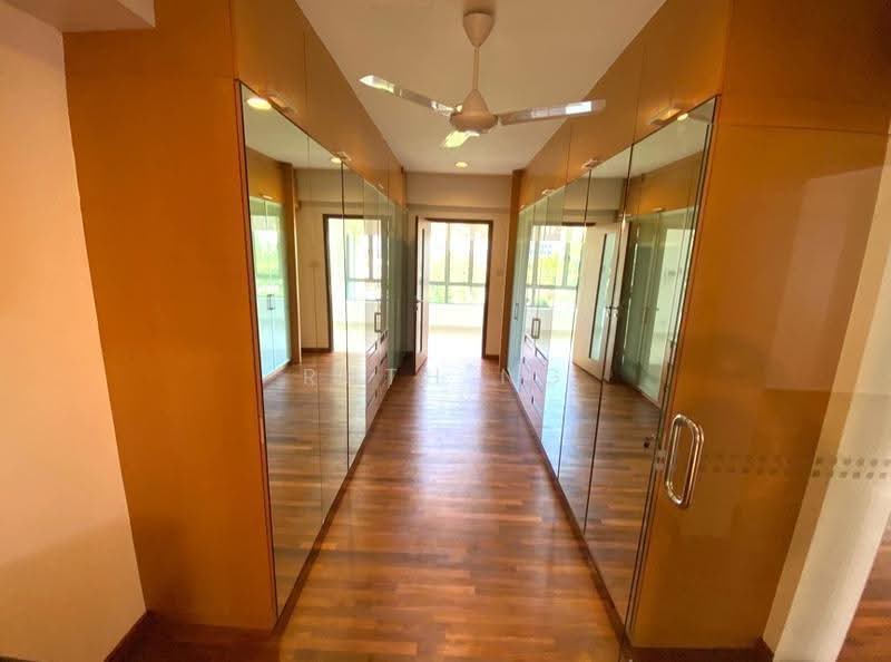 King Albert Park GCB, Tanglin / Holland / Bukit Timah, 4 Bedrooms, 10,225 sqft, Good Class Bungalow For Rent, by Ruth Ng, 500298642 - Master Bedroom Wardrobes - PropertyGuru.com.sg