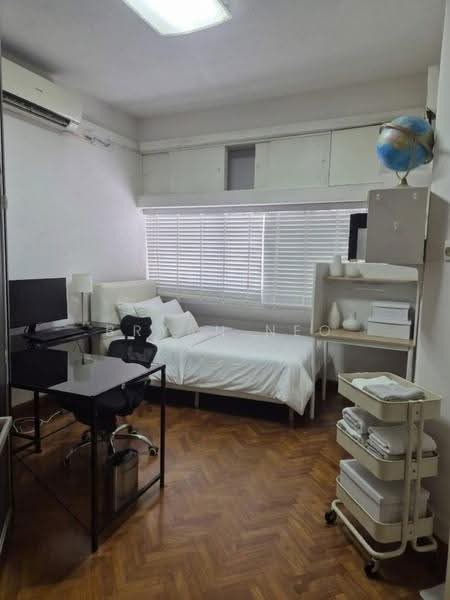 Mandarin Gardens, 1 Siglap Road, East Coast / Marine Parade, 3 Bedrooms, 1,572 sqft, Condominium For Sale, by Bryan Neo, 500298673 - Bedroom - PropertyGuru.com.sg