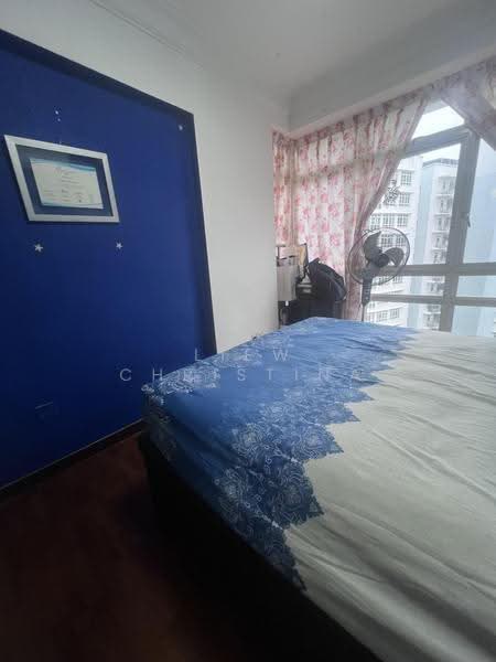 267B Compassvale Link, 267B Compassvale Link, Hougang / Punggol / Sengkang, 3 Bedrooms, 1,184 sqft, HDB Flat For Sale, by Liew Christina, 500298690 - Bedroom - PropertyGuru.com.sg