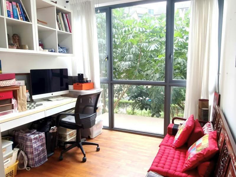 Bedroom 3 / Study