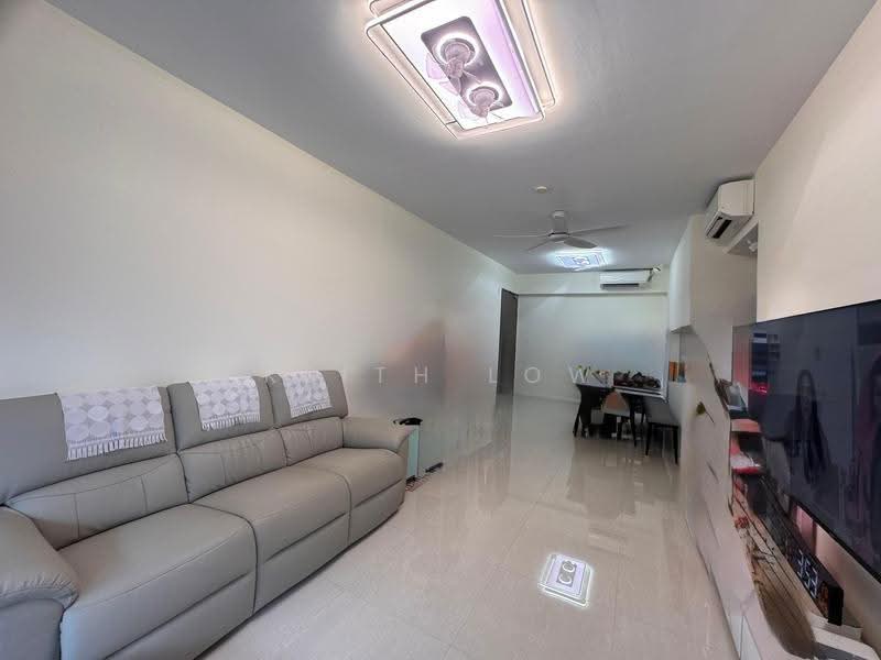Treasure at Tampines, 31 Tampines Lane, Pasir Ris / Tampines, 4 Bedrooms, 1,335 sqft, Condominium For Sale, by Keith Low, 500298732 - Living Room - PropertyGuru.com.sg