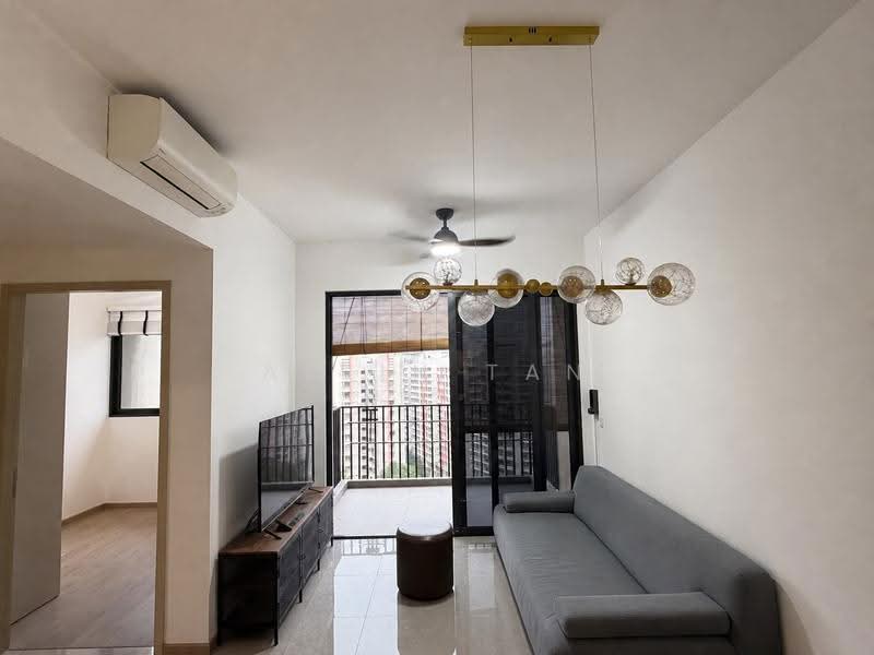Sengkang Grand Residences, 74 Compassvale Bow, Hougang / Punggol / Sengkang, 2 Bedrooms, 764 sqft, Condominium For Rent, by Alvin Tan, 500298755 - Living Room - PropertyGuru.com.sg