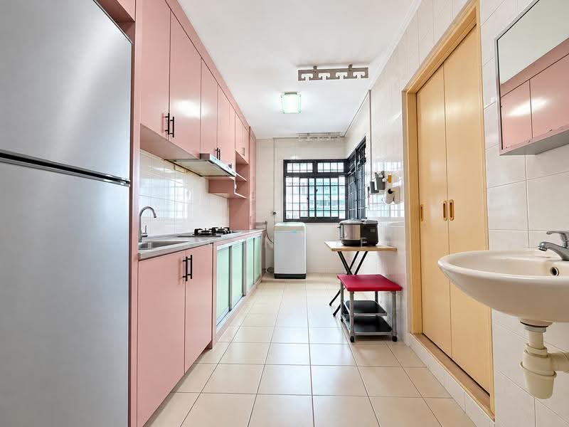 688B Choa Chu Kang Drive, 688B Choa Chu Kang Drive, Dairy Farm / Bukit Panjang / Choa Chu Kang, 3 Bedrooms, 969 sqft, HDB Flat For Sale, by John Lee, 500298764 - Kitchen - PropertyGuru.com.sg