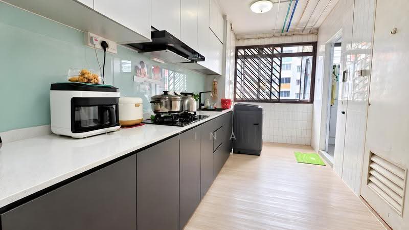 402 Fajar Road, 402 Fajar Road, Dairy Farm / Bukit Panjang / Choa Chu Kang, 3 Bedrooms, 1,119 sqft, HDB Flat For Sale, by Christina May, 500298770 - Kitchen - PropertyGuru.com.sg