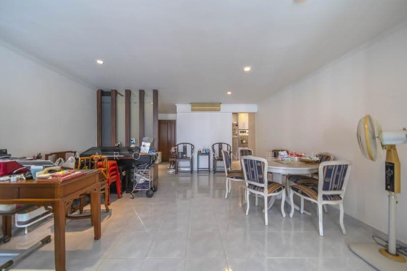 181 Edgefield Plains, 181 Edgefield Plains, Hougang / Punggol / Sengkang, 4 Bedrooms, 1,377 sqft, HDB Flat For Sale, by Aaron Wan 温伟雄, 500298789 - Living Room - PropertyGuru.com.sg