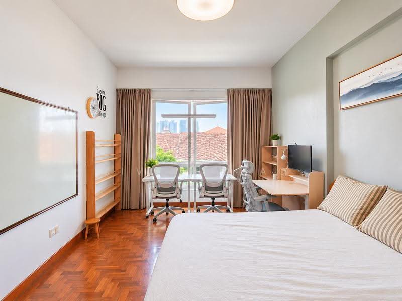 Duchess Crest, 84 Duchess Avenue, Tanglin / Holland / Bukit Timah, 4 Bedrooms, 1,744 sqft, Condominium For Sale, by Vivian Zhao, 500298807 - Study - PropertyGuru.com.sg