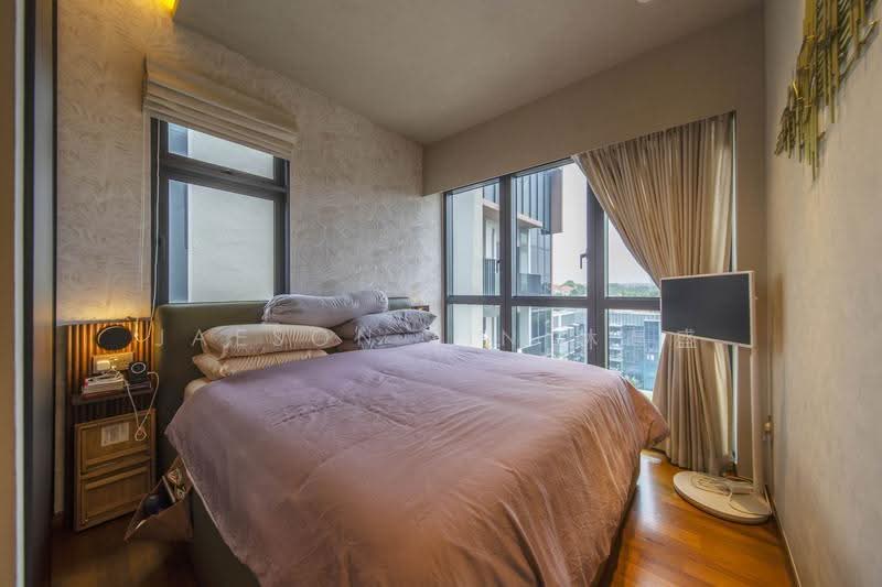 RARE Top Floor. UNBLOCKED GCB Views. $150k Designer Reno, Tanglin / Holland / Bukit Timah, 2 Bedrooms, 721 sqft, Apartment For Sale, by Jaeson Lin 林暉盛, 500298842 - Bedroom - PropertyGuru.com.sg