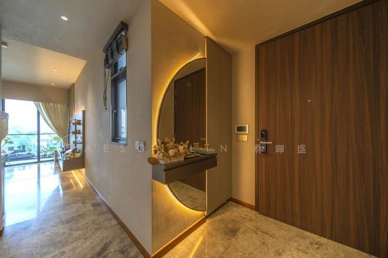 RARE Top Floor. UNBLOCKED GCB Views. $150k Designer Reno, Tanglin / Holland / Bukit Timah, 2 Bedrooms, 721 sqft, Apartment For Sale, by Jaeson Lin 林暉盛, 500298842 - Entrance - PropertyGuru.com.sg
