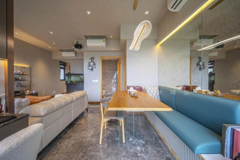 RARE Top Floor. UNBLOCKED GCB Views. $150k Designer Reno, Tanglin / Holland / Bukit Timah, 2 Bedrooms, 721 sqft, Apartment For Sale, by Jaeson Lin 林暉盛, 500298842 - Living Room - PropertyGuru.com.sg