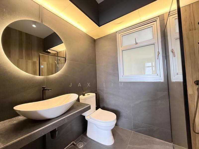 152A Bedok South Road, 152A Bedok South Road, Bedok / Upper East Coast, 3 Bedrooms, 1,001 sqft, HDB Flat For Sale, by Jax Lim, 500298862 - Master Bathroom - PropertyGuru.com.sg