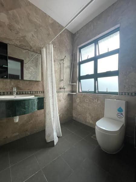 Gerald Mugliston Estate, Mugliston Gradens, Seletar / Yio Chu Kang, 5 Bedrooms, 5,100 sqft, Semi-Detached House For Rent, by Guna Goh, 500298923 - Bathroom - PropertyGuru.com.sg