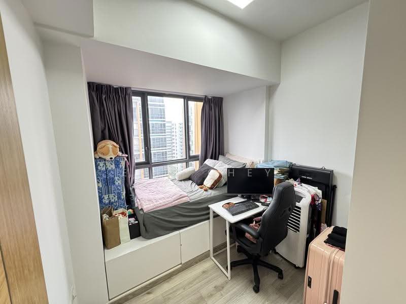 Coco Palms, 27 Pasir Ris Grove, Pasir Ris / Tampines, 2 Bedrooms, 753 sqft, Condominium For Sale, by Eric Chey, 500298931 - Bedroom - PropertyGuru.com.sg