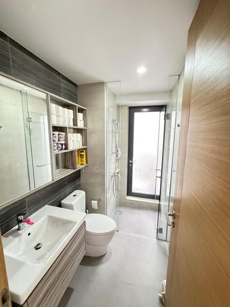 Coco Palms, 27 Pasir Ris Grove, Pasir Ris / Tampines, 2 Bedrooms, 753 sqft, Condominium For Sale, by Eric Chey, 500298931 - Bathroom - PropertyGuru.com.sg