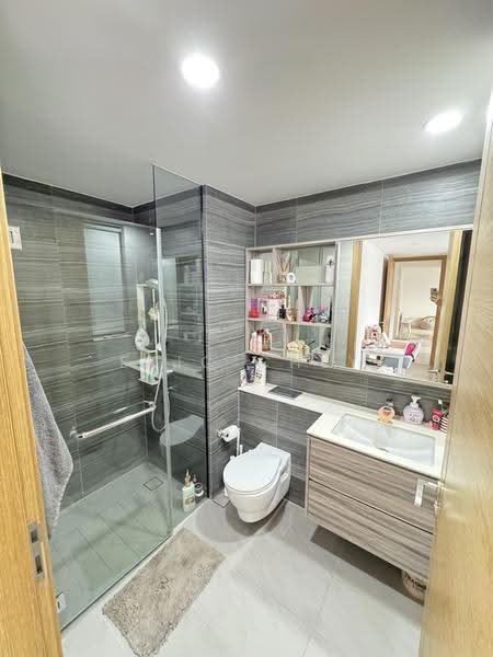 Coco Palms, 27 Pasir Ris Grove, Pasir Ris / Tampines, 2 Bedrooms, 753 sqft, Condominium For Sale, by Eric Chey, 500298931 - Bathroom - PropertyGuru.com.sg