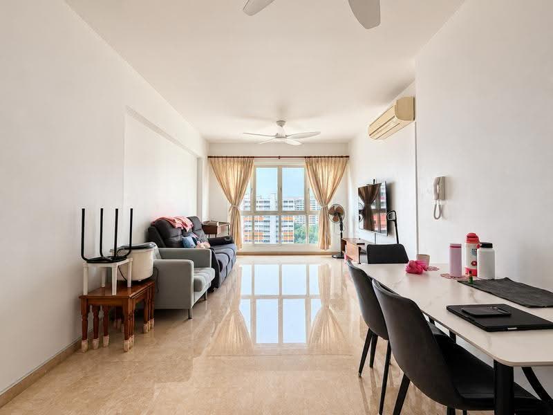 Evergreen Park, 31 Hougang Avenue 7, Hougang / Punggol / Sengkang, Room Rental, 80 sqft, Condominium For Rent, by Jason Ng, 500298966 - Living Room - PropertyGuru.com.sg