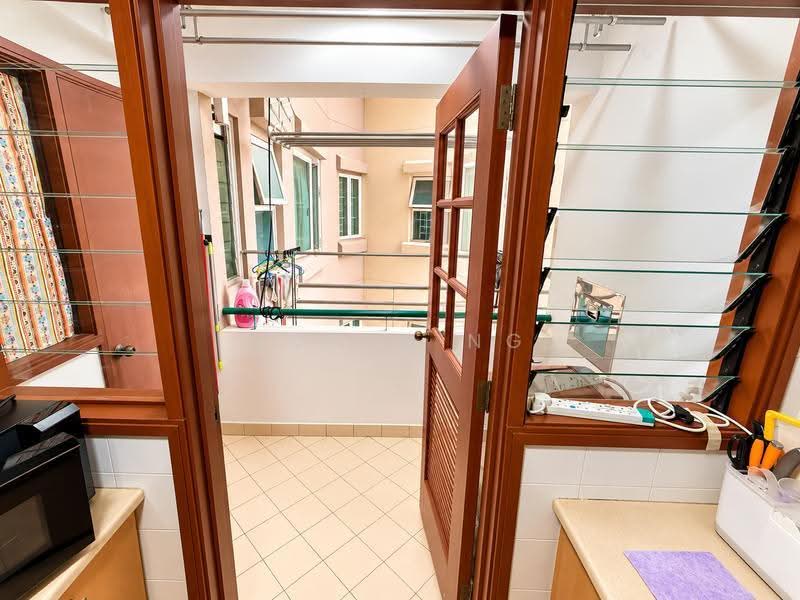 Evergreen Park, 31 Hougang Avenue 7, Hougang / Punggol / Sengkang, Room Rental, 80 sqft, Condominium For Rent, by Jason Ng, 500298966 - Balcony - PropertyGuru.com.sg