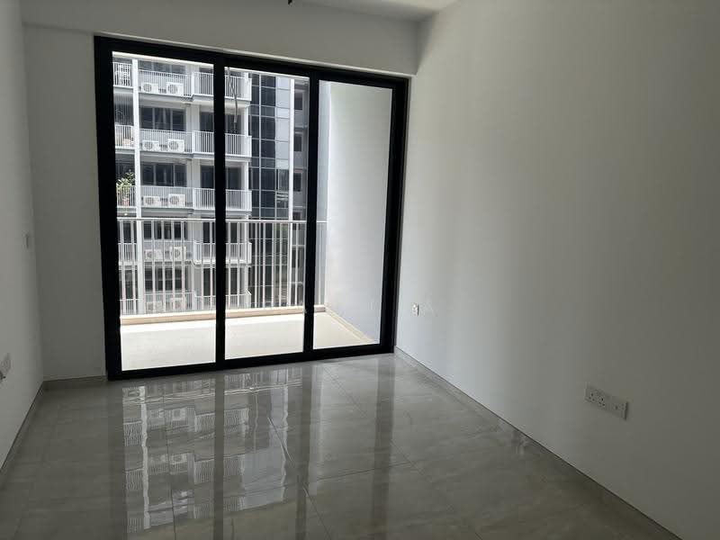 Super C.H.E.A.P Condominium For Sale @ The Florence Residences, Hougang Avenue 2, Hougang / Punggol / Sengkang, 2 Bedrooms, 635 sqft, Condominium For Sale, by Babu A, 500298982 - Balcony - PropertyGuru.com.sg