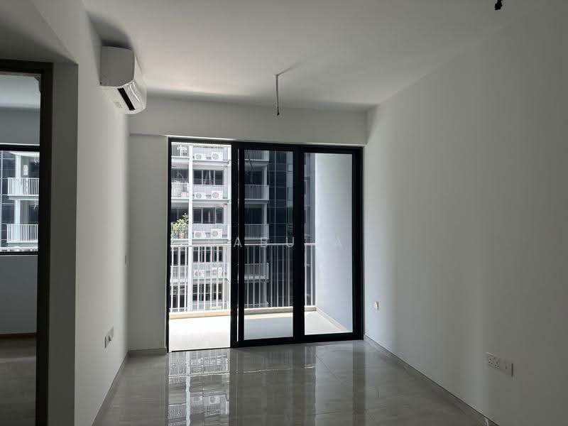 Super C.H.E.A.P Condominium For Sale @ The Florence Residences, Hougang Avenue 2, Hougang / Punggol / Sengkang, 2 Bedrooms, 635 sqft, Condominium For Sale, by Babu A, 500298982 - Balcony - PropertyGuru.com.sg