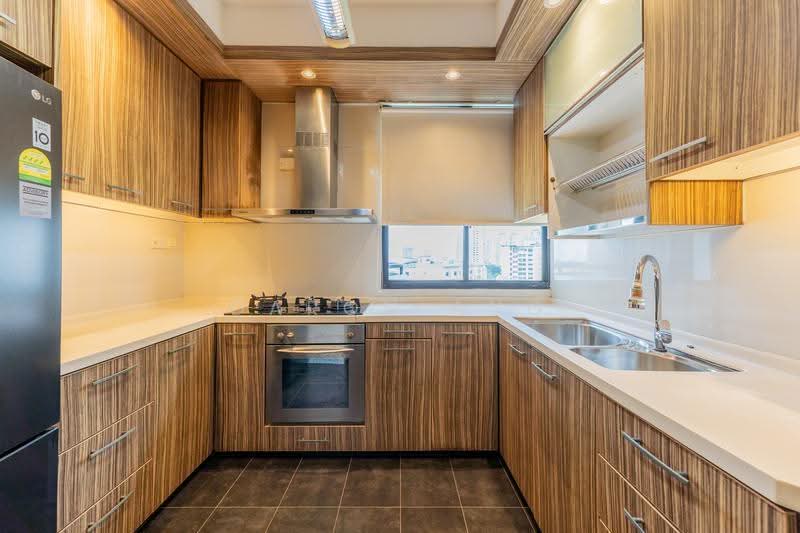 Mandarin Gardens, 7 Siglap Road, East Coast / Marine Parade, 3 Bedrooms, 1,572 sqft, Condominium For Sale, by Daron Ang, 500298999 - Kitchen - PropertyGuru.com.sg