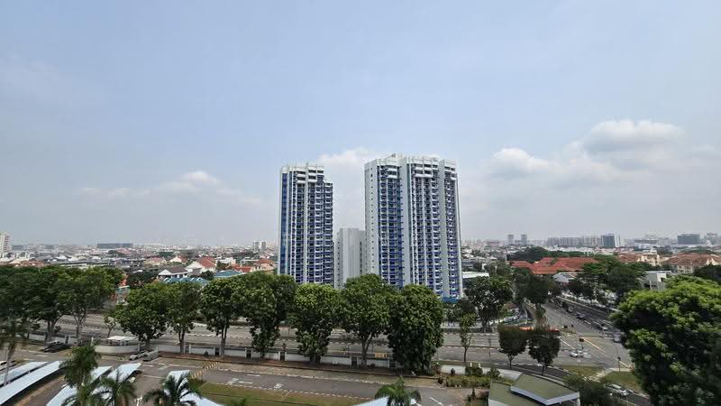 Mandarin Gardens, 7 Siglap Road, East Coast / Marine Parade, 3 Bedrooms, 1,570 sqft, Condominium For Sale, by Josephine Teo, 500299067 - View from Master bedroom balcony - PropertyGuru.com.sg