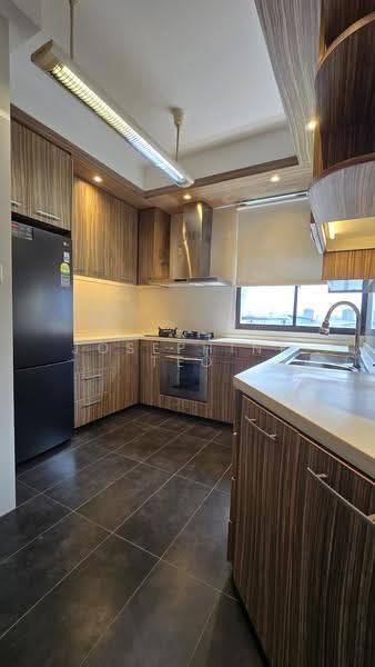 Mandarin Gardens, 7 Siglap Road, East Coast / Marine Parade, 3 Bedrooms, 1,570 sqft, Condominium For Sale, by Josephine Teo, 500299067 - Kitchen - PropertyGuru.com.sg