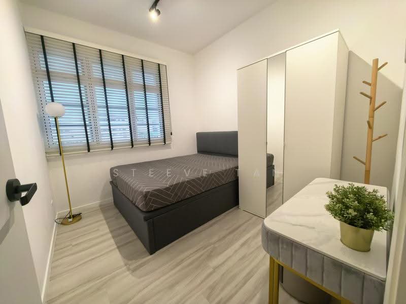 Azalea Park Condo, 2 Flora Road, Changi Airport / Changi Village, 3 Bedrooms, 900 sqft, Condominium For Rent, by Steeve Tan, 500299087 - Bedroom - PropertyGuru.com.sg