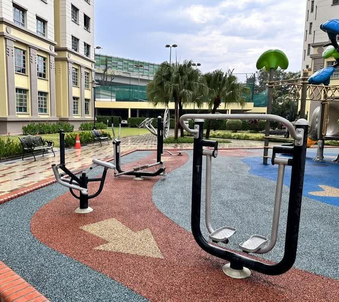 Azalea Park Condo, 2 Flora Road, Changi Airport / Changi Village, 3 Bedrooms, 900 sqft, Condominium For Rent, by Steeve Tan, 500299087 - Exterior - PropertyGuru.com.sg
