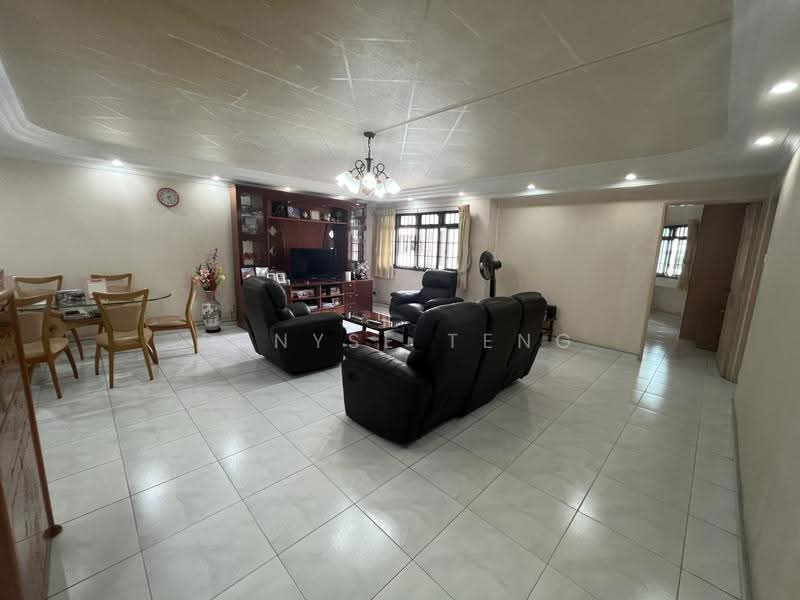 246 Compassvale Road, 246 Compassvale Road, Hougang / Punggol / Sengkang, 2 Bedrooms, 1,248 sqft, HDB Flat For Sale, by Denyse Teng, 500299095 - Living Room - PropertyGuru.com.sg