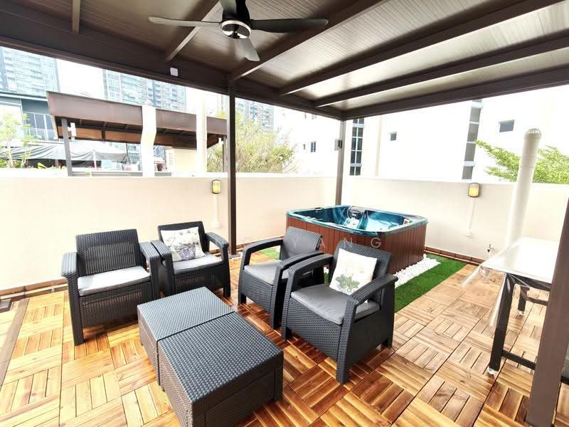 Jervois Regency, 49 Jervois Road, Tanglin / Holland / Bukit Timah, 2 Bedrooms, 1,894 sqft, Condominium For Rent, by Zing Yang, 500299108 - Balcony - PropertyGuru.com.sg