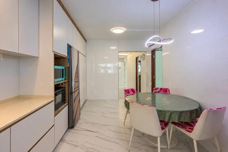 106 Teck Whye Lane, 106 Teck Whye Lane, Dairy Farm / Bukit Panjang / Choa Chu Kang, 2 Bedrooms, 786 sqft, HDB Flat For Sale, by ADNIX LIU, 500299123 - Kitchen - PropertyGuru.com.sg