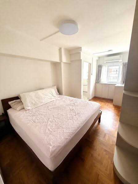 222 Ang Mo Kio Avenue 1, 222 Ang Mo Kio Avenue 1, Ang Mo Kio / Bishan / Thomson, 4 Bedrooms, 1,367 sqft, HDB Flat For Sale, by Michael Hong GuangYuan, 500299162 - Master Bedroom - PropertyGuru.com.sg