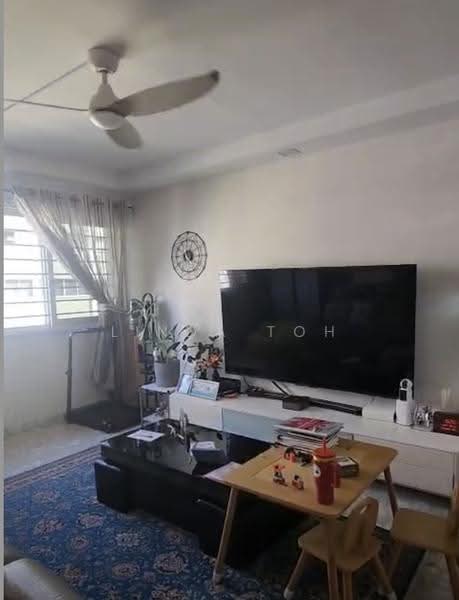 228 Simei Street 4, 228 Simei Street 4, Pasir Ris / Tampines, Room Rental, 215 sqft, HDB Flat For Rent, by Linda Toh, 500299168 - Living Room - PropertyGuru.com.sg