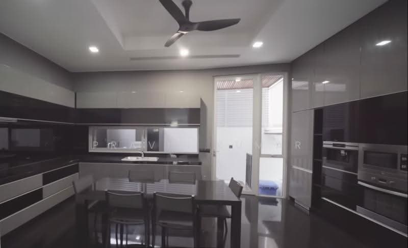 Jalan Elok, Jalan Elok, Orchard / River Valley, 6 Bedrooms, 6,600 sqft, Corner Terrace For Sale, by Pravin Kumar, 500299247 - Kitchen - PropertyGuru.com.sg