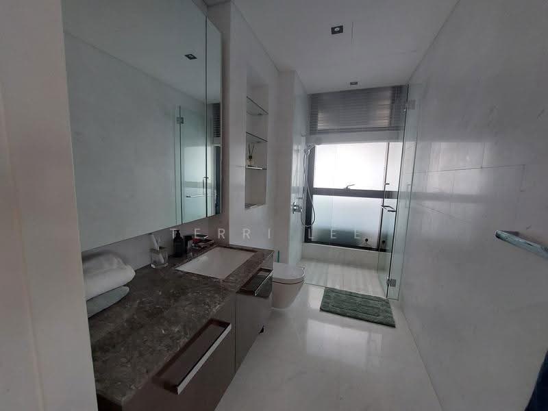 South Beach Residences, 28 South Beach Road, Beach Road / Bugis / Rochor, 2 Bedrooms, 1,292 sqft, Condominium For Sale, by Terri Lee, 500299278 - Bathroom - PropertyGuru.com.sg