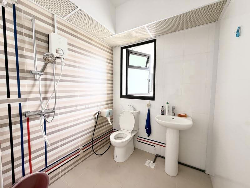 419D Northshore Drive, 419D Northshore Drive, Hougang / Punggol / Sengkang, 1 Bedroom, 506 sqft, HDB Flat For Rent, by Junior Ng, 500299336 - Bathroom - PropertyGuru.com.sg