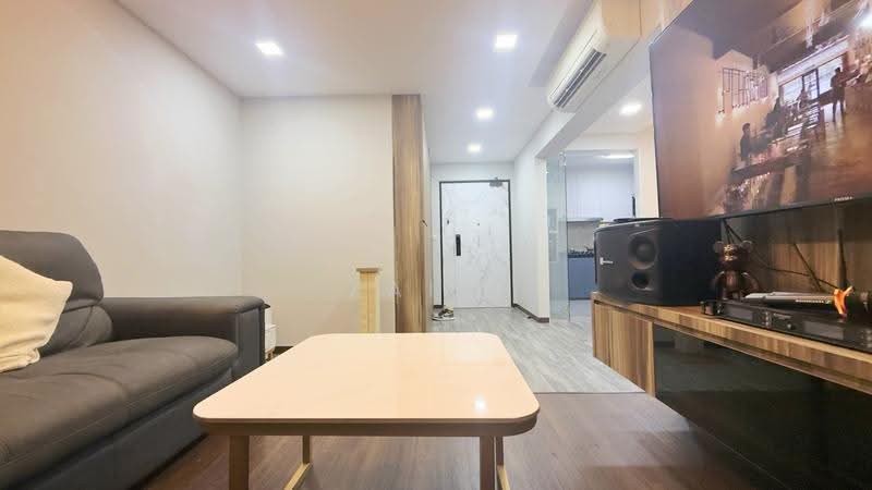 506A Yishun Avenue 4, 506A Yishun Avenue 4, Sembawang / Yishun, 3 Bedrooms, 1,000 sqft, HDB Flat For Sale, by Zai ., 500299460 - Living Room - PropertyGuru.com.sg