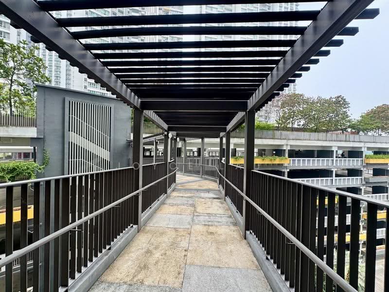 Sheltered linkway to carpark